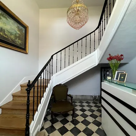 בית הארחה Thomar House